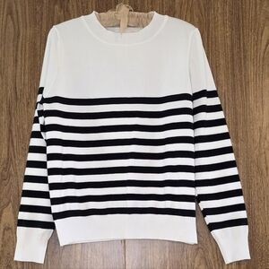 NWOT Classic Black and White Striped Crew Neck Sweater Size M